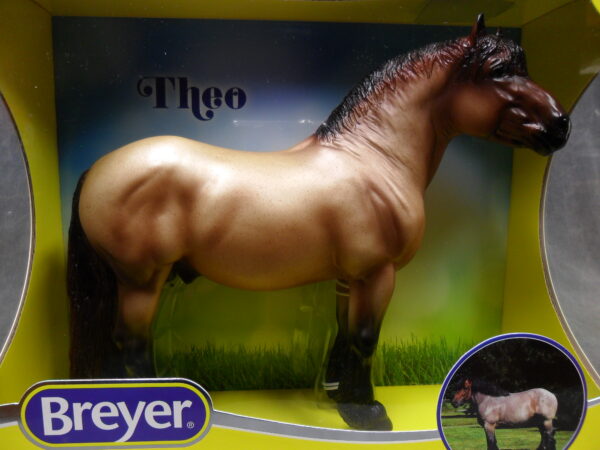 A thick horse figurine