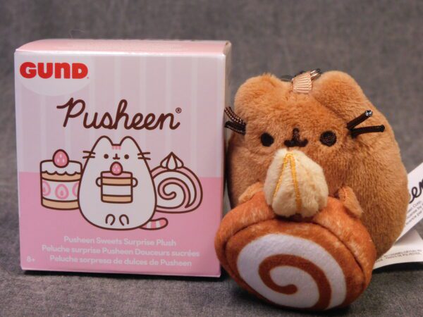 GUND Pusheen Patisserie Surprise Complete Set of 8 Series 23 Blind Box Plush - Image 5